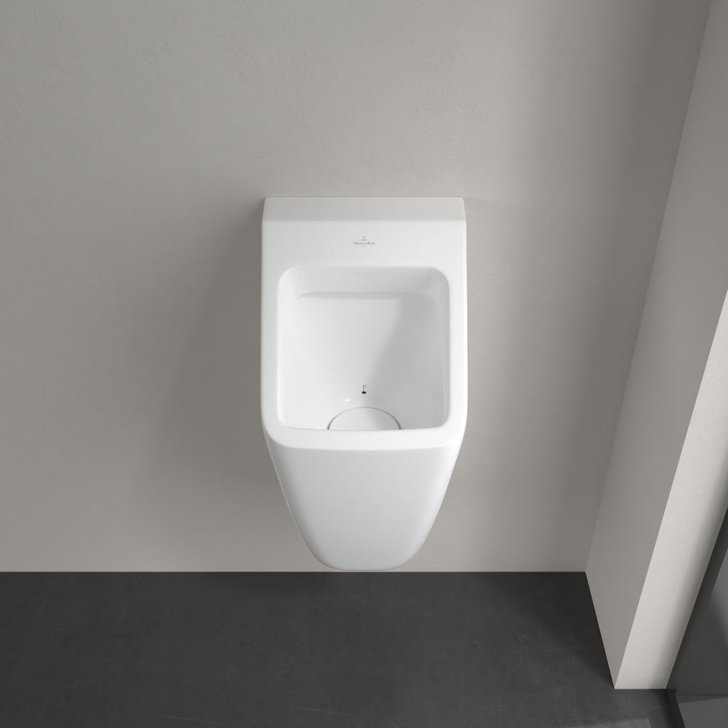 Architectura suction urinal with target object