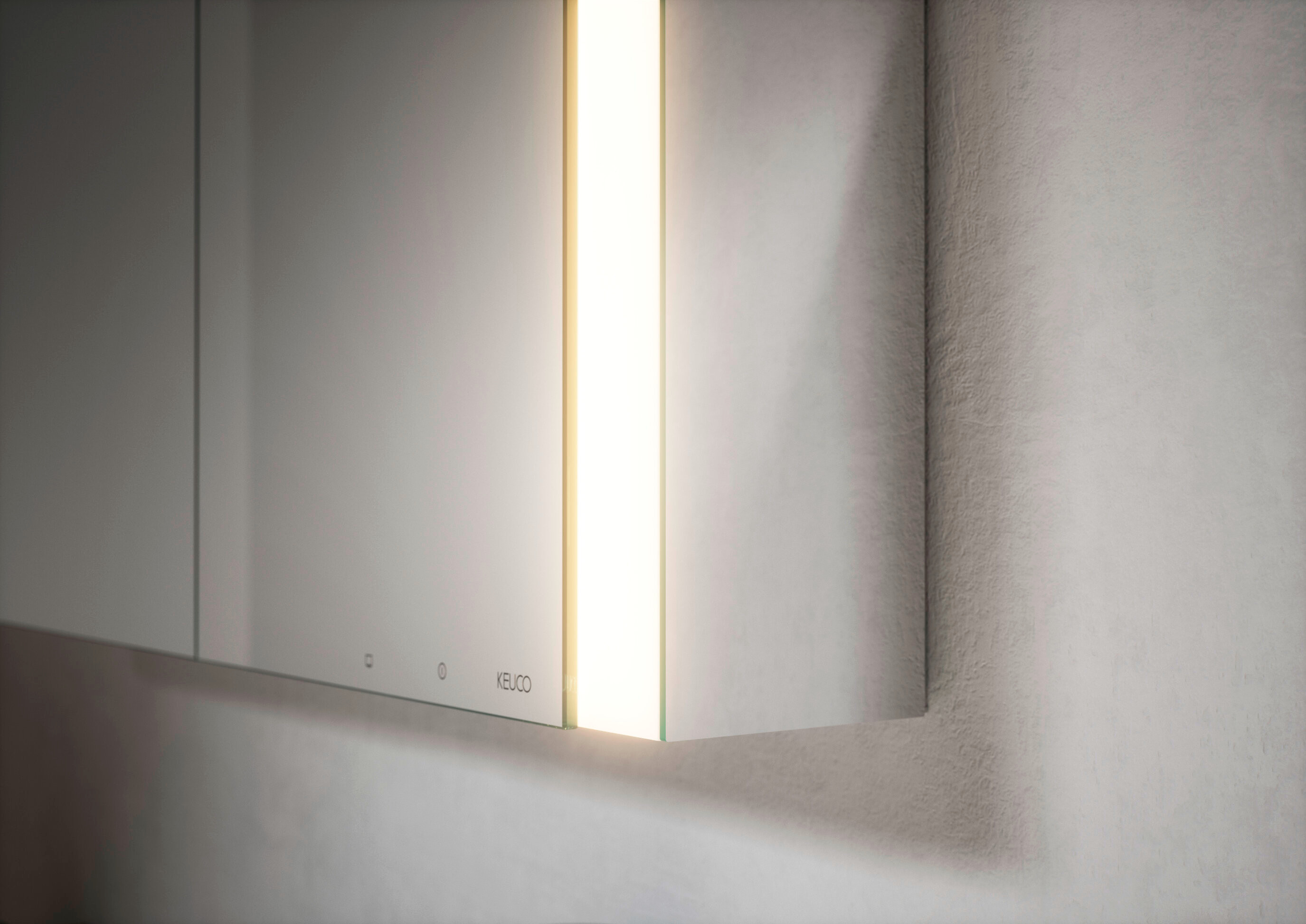 Royal ALVEUM LED mirror cabinet 80cm