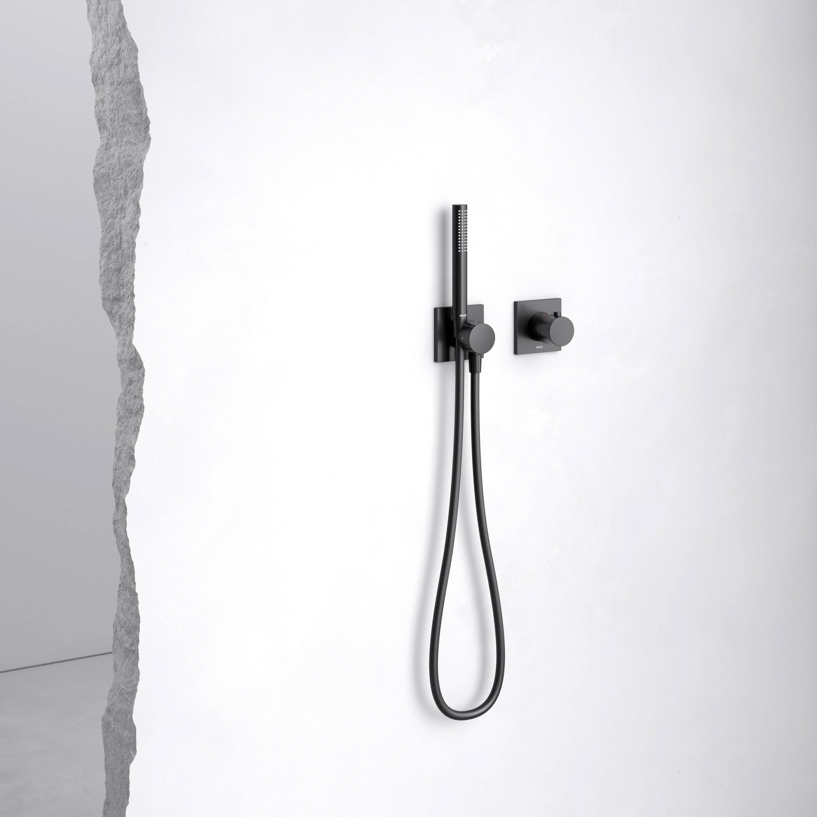 IXMO concealed shower system with thermostat, bar hand shower and overhead shower, square rosette