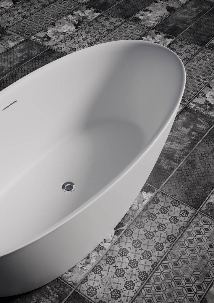 Beta freestanding oval bath